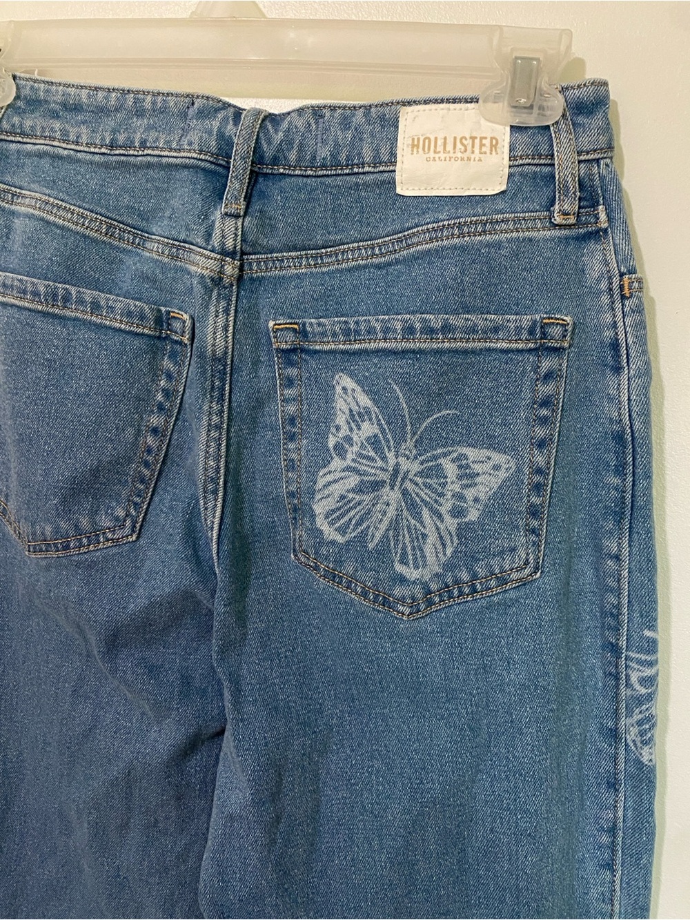 Hollister Blue Straight-Leg Jeans with White Butterfly Print Size 9 boho cottage